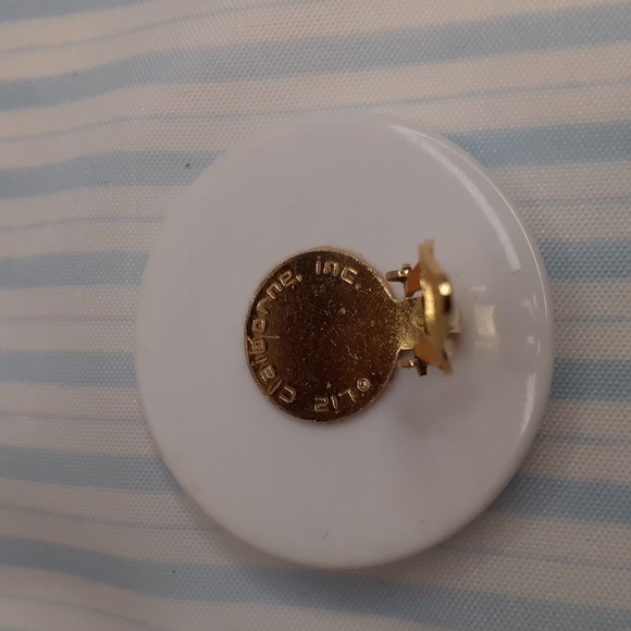 Liz Claiborne White Button Clip Earrings - Picture 4 of 6
